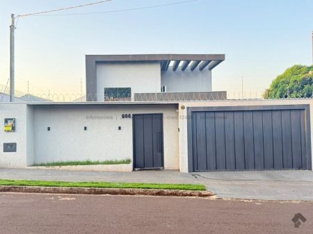 Casa-Térrea em Jardim Seminário