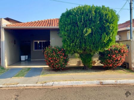 Casa-Térrea-Condomínio em Jardim Alto São Francisco