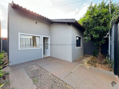 Casa-Térrea em Centenário