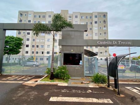 Apartamento em Vila Carlota