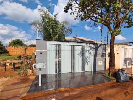 Casa-Térrea em Moreninha