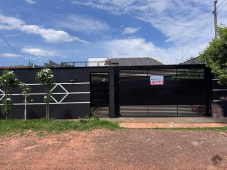 Casa-Térrea em Jardim Parati II