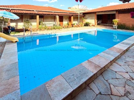 Casa-Térrea em Vila Planalto