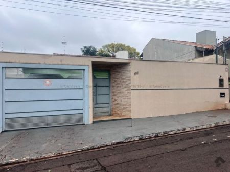 Casa-Térrea em Jardim Seminário