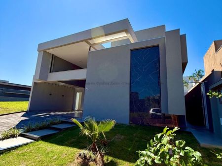 Casa-Térrea-Condomínio em Residencial Alphaville II