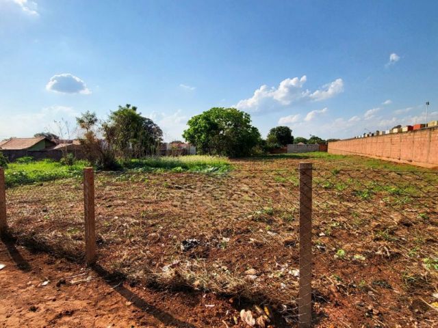 Terreno plano — Cidade Morena — 20×100m