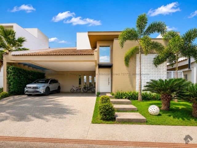 Sobrado-Condomínio 4 dormitórios à Venda em Pq. Residencial Damha II, Campo Grande MS