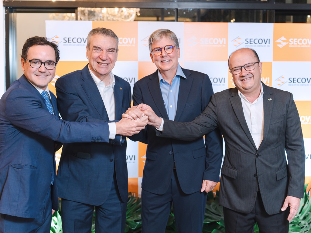 Renato Perez assume a presidência do Secovi-MS para o quadriênio 2026-2030 em solenidade prestigiada por autoridades - Imagem 4
