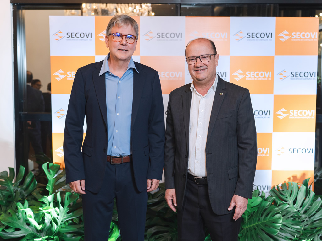 Renato Perez assume a presidência do Secovi-MS para o quadriênio 2026-2030 em solenidade prestigiada por autoridades - Imagem 5