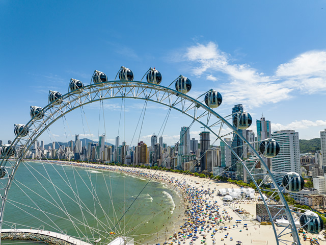 Balneário Camboriú "fura a bolha" e entra no radar dos ultrarricos com imóveis de até R$ 200 milhões